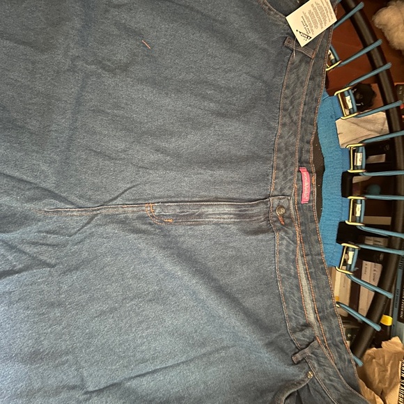 44W woman within jeans medium wash - Picture 8 of 8